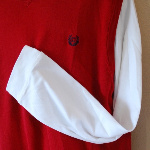 MEN'S RED VEST AND TURTLENECK ** NEW - Picture 2 of 4